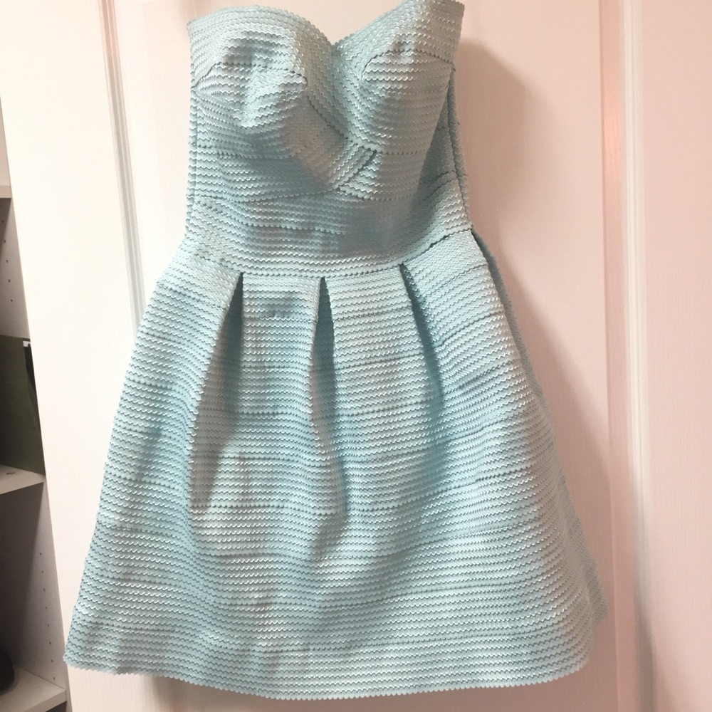 🌟HP🌟Gianni Bini strapless Bandage cocktail dress - Picture 5 of 5